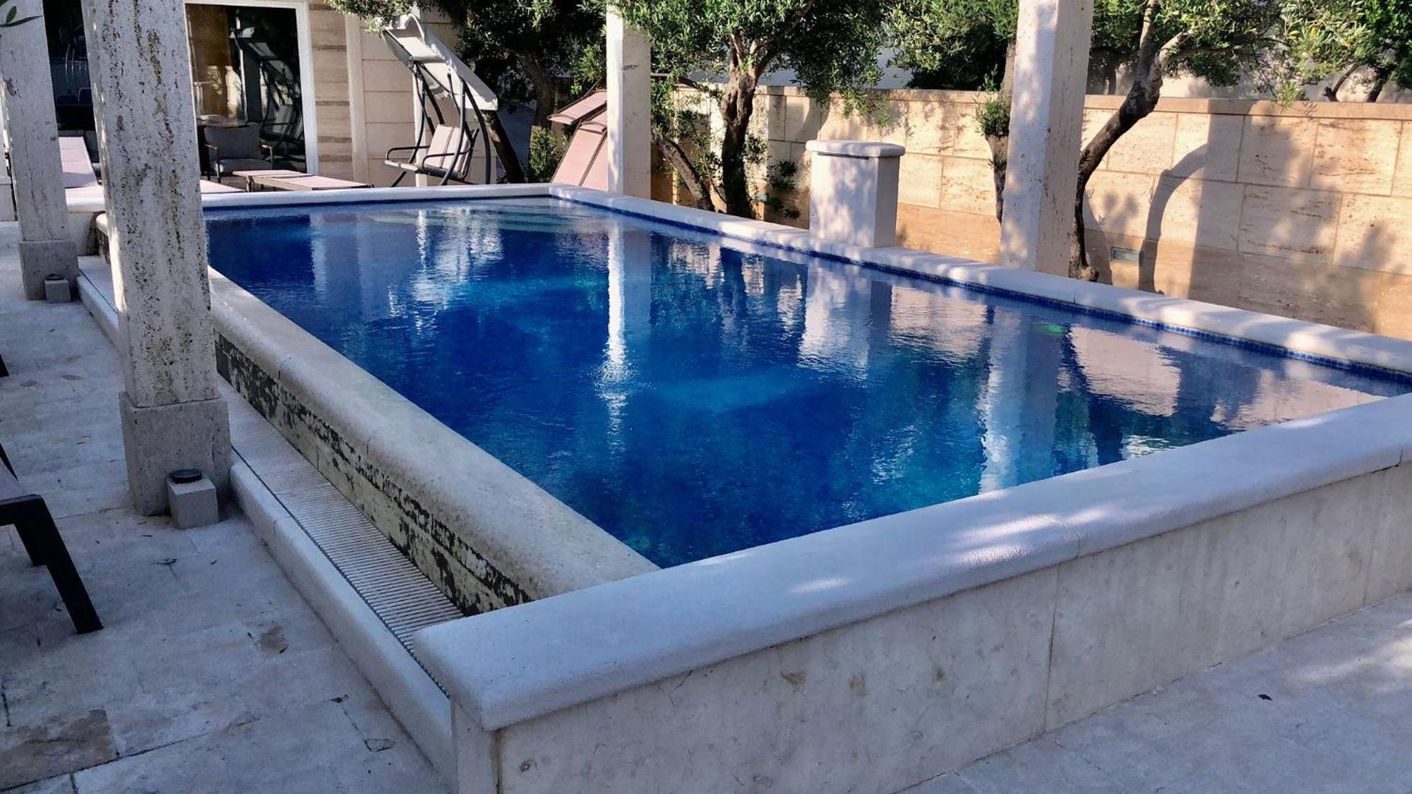 Villa Luce Mit Pool มาคาร์สกา ภายนอก รูปภาพ
