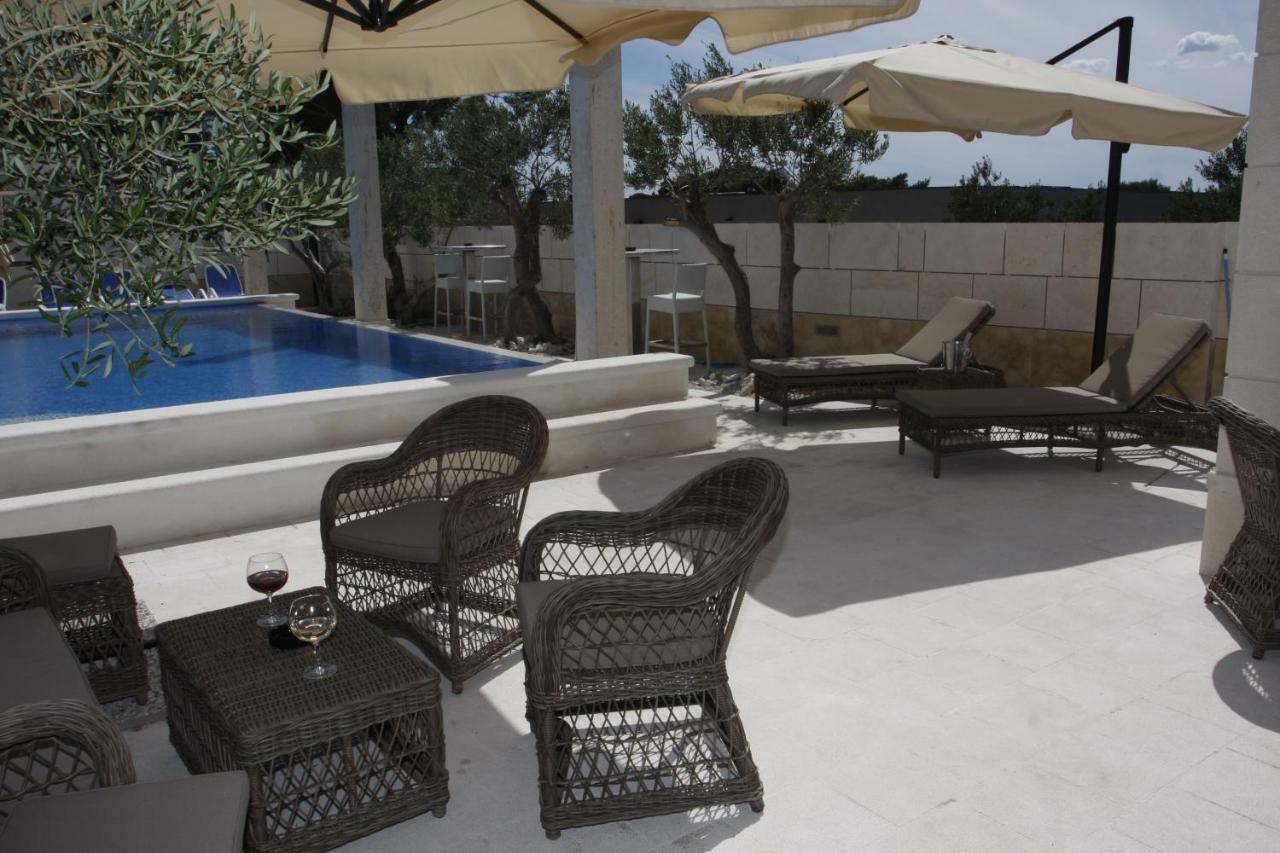 Villa Luce Mit Pool มาคาร์สกา ห้อง รูปภาพ
